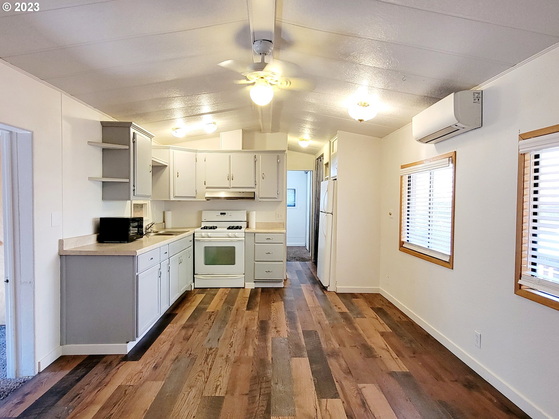 19921 Whaleshead Road, Unit M3 Brookings, OR 97415 - Photo 16 of 37