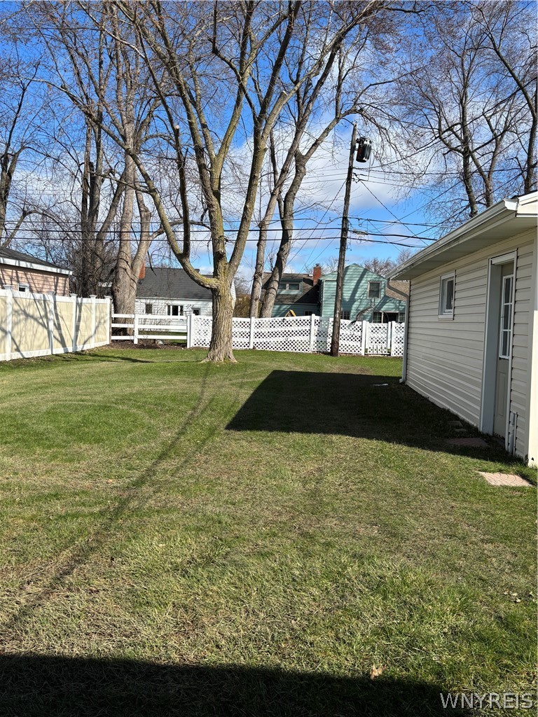 42 Kerr Avenue Tonawanda, NY 14150 - Photo 3 of 15