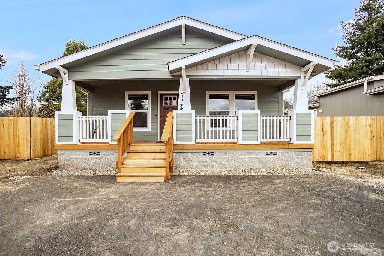 3344 Pine Street Longview, WA 98632 - Photo 1 of 22