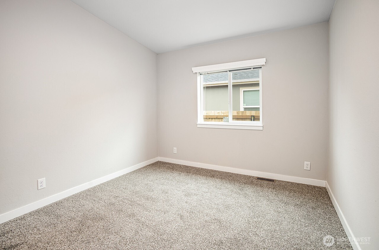 3344 Pine Street Longview, WA 98632 - Photo 12 of 22