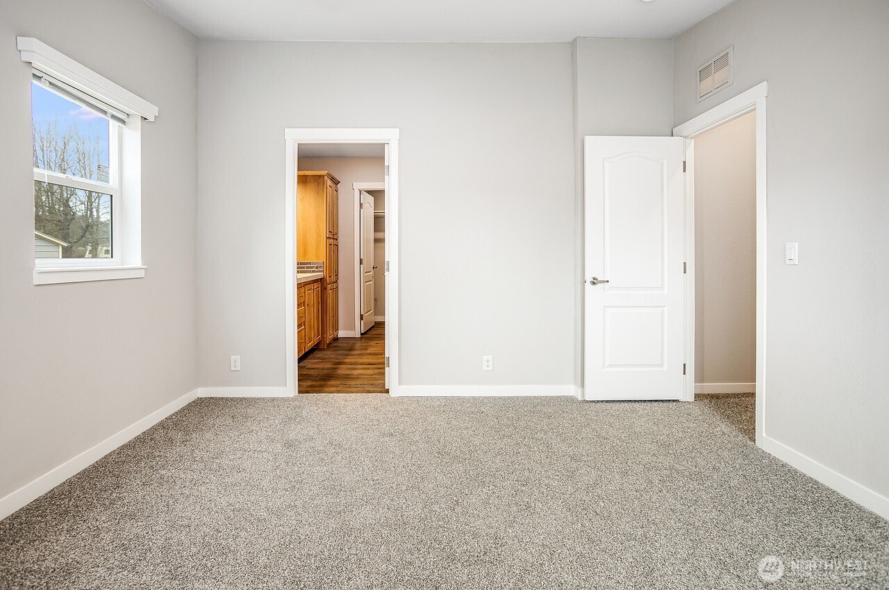 3344 Pine Street Longview, WA 98632 - Photo 15 of 22