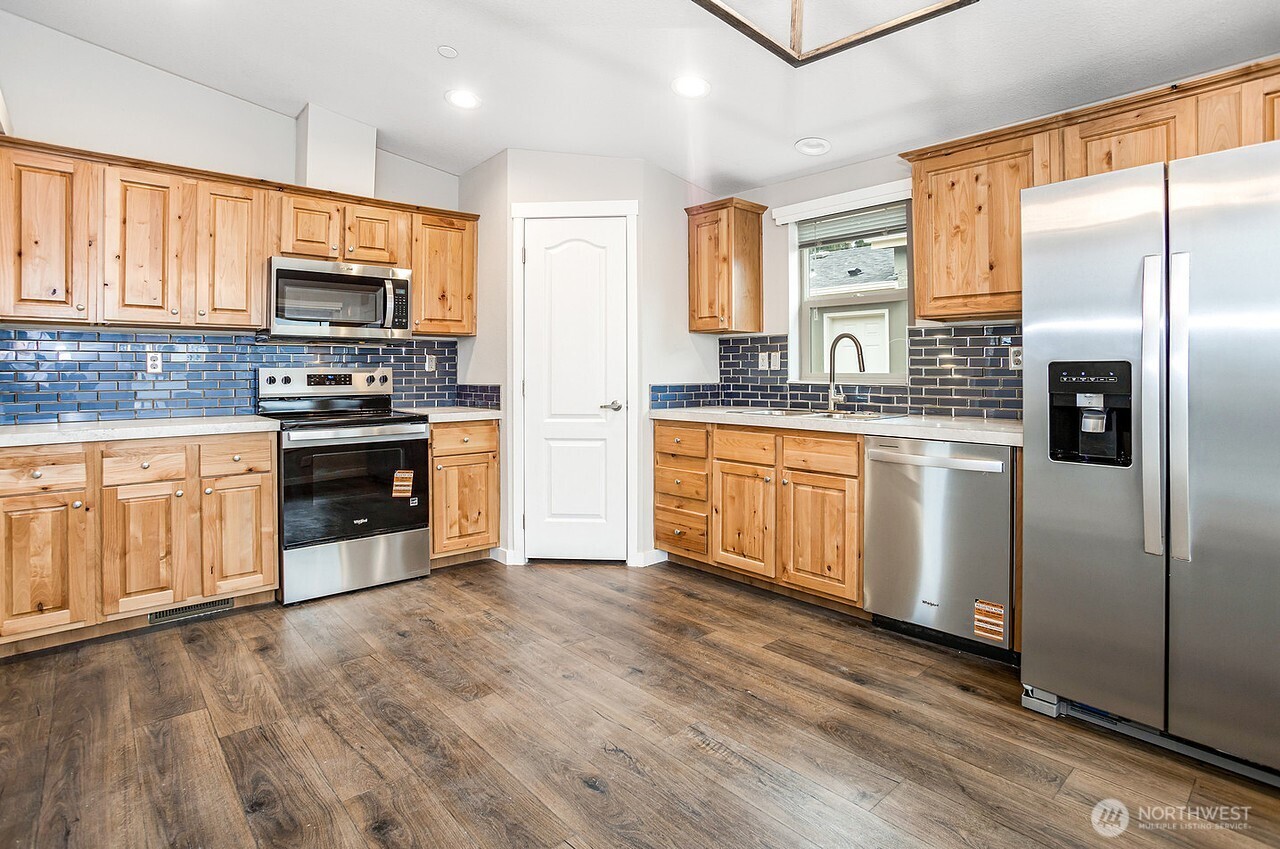 3344 Pine Street Longview, WA 98632 - Photo 4 of 22