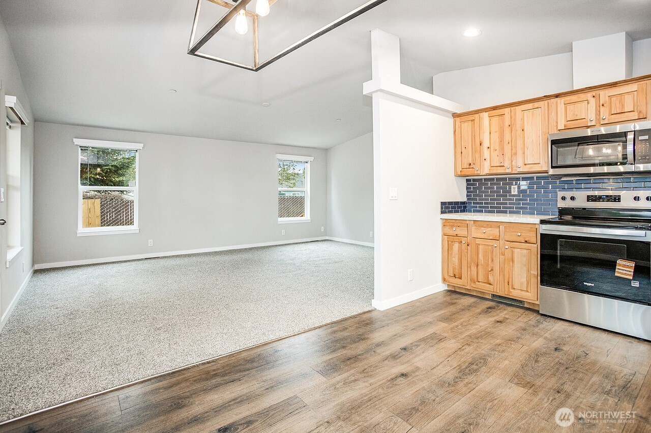 3344 Pine Street Longview, WA 98632 - Photo 5 of 22