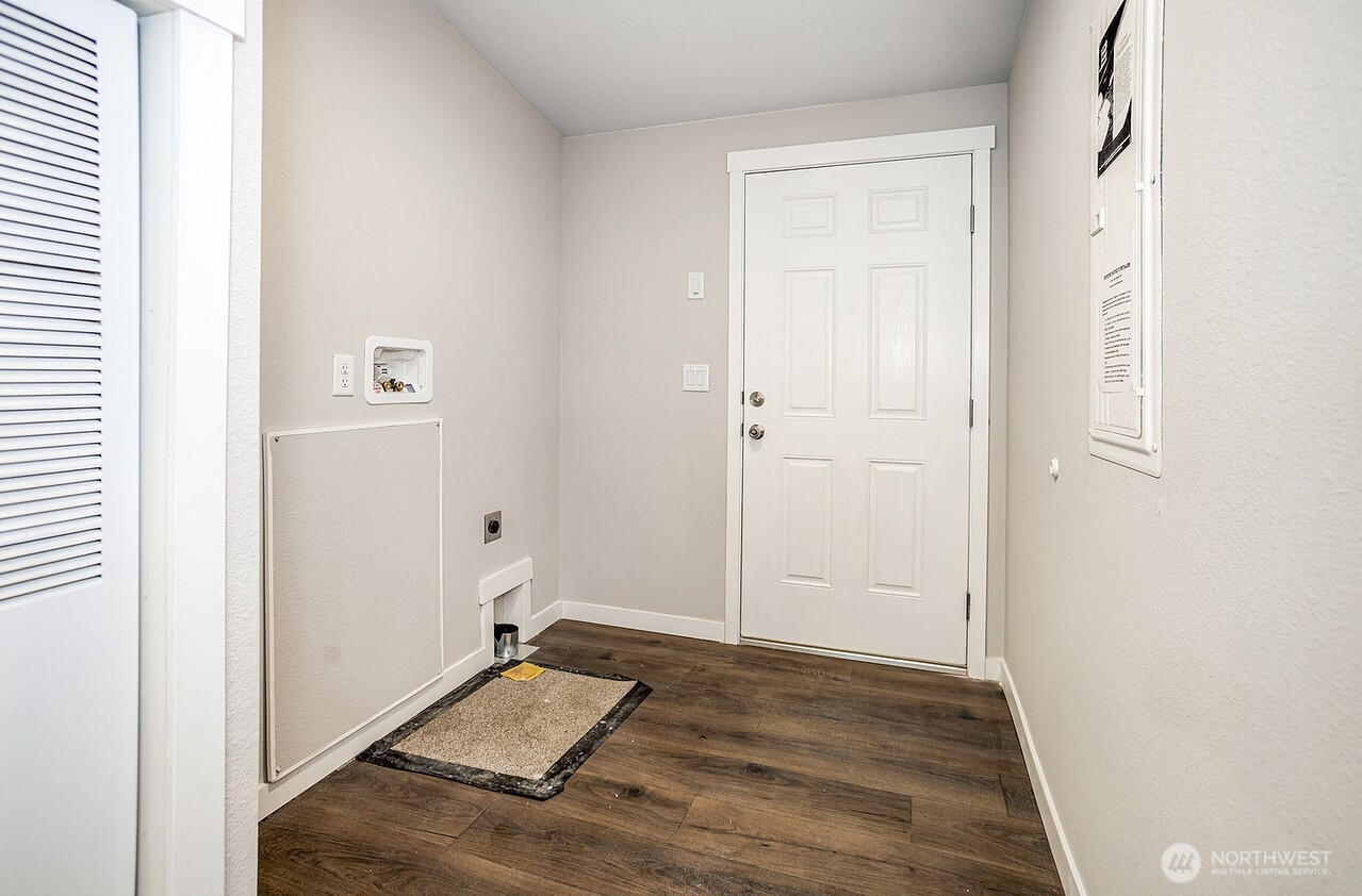 3344 Pine Street Longview, WA 98632 - Photo 8 of 22