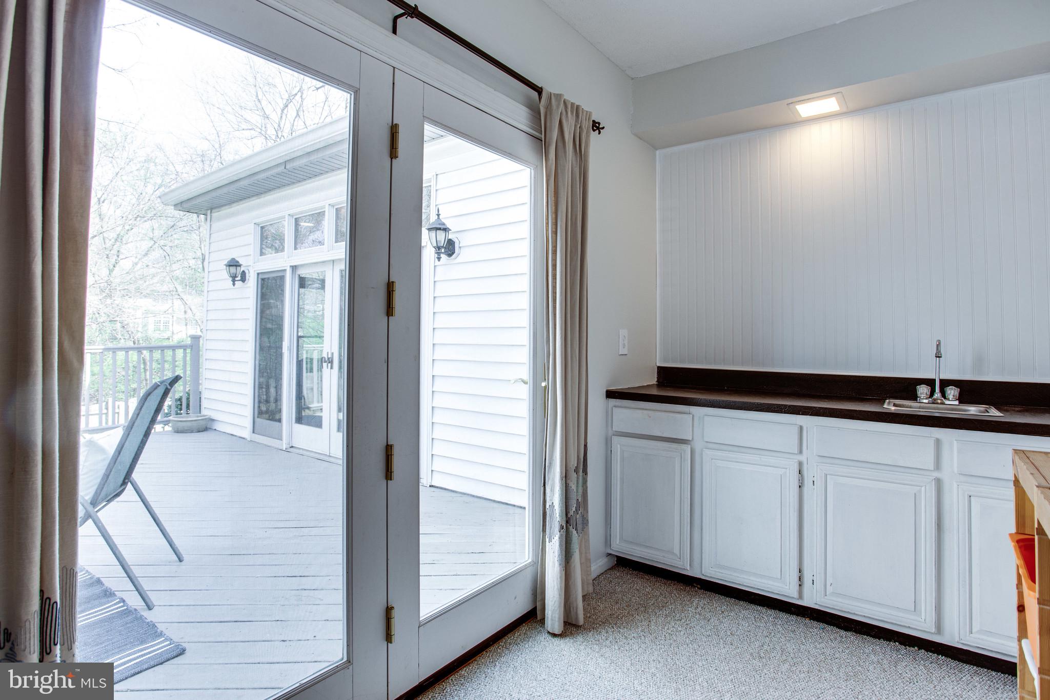 2714 Glencroft Road Vienna, VA 22181 - Photo 24 of 45 Flexible Space with Outside Entrance