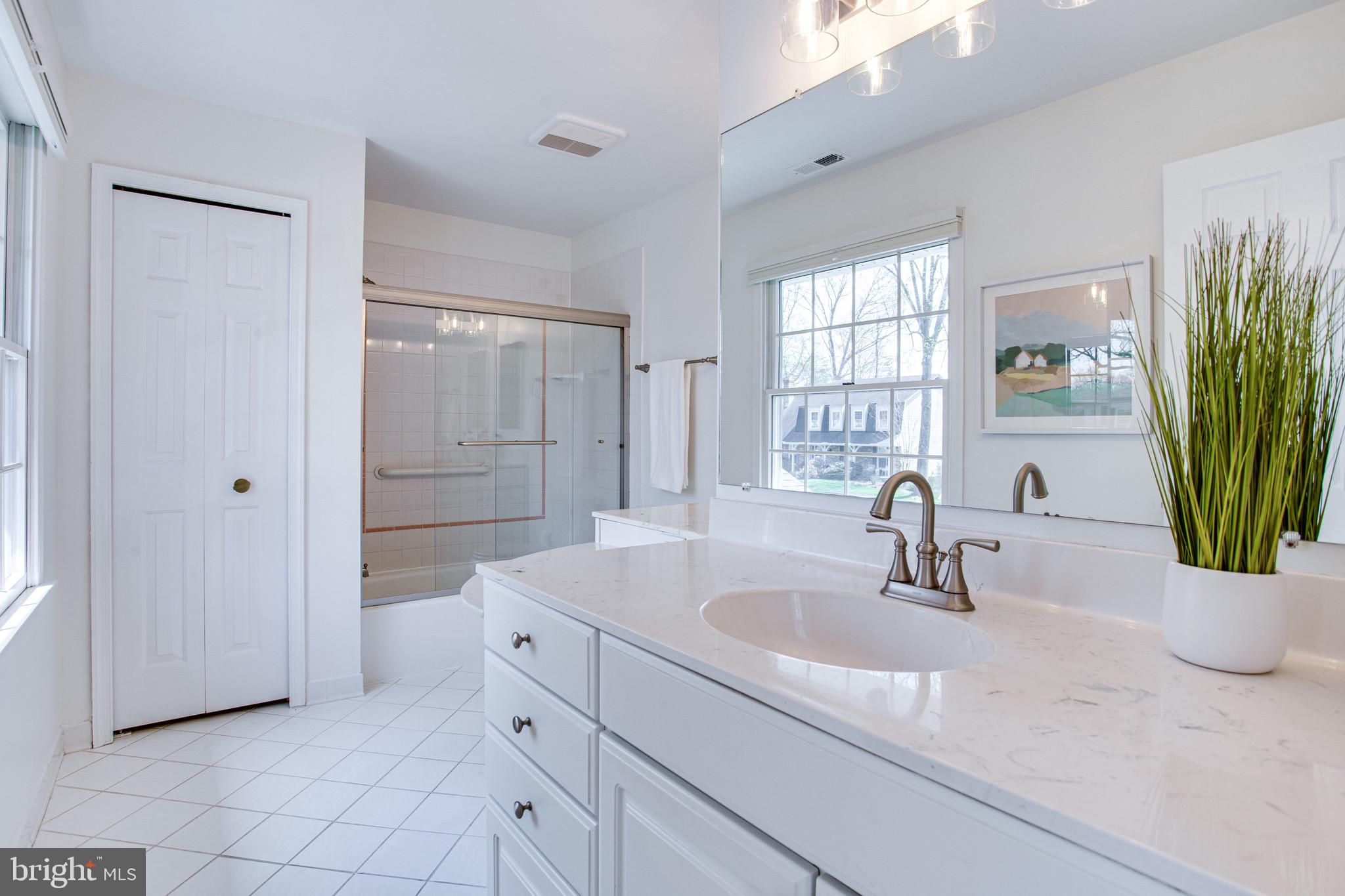 2714 Glencroft Road Vienna, VA 22181 - Photo 29 of 45 En-Suite Bathroom