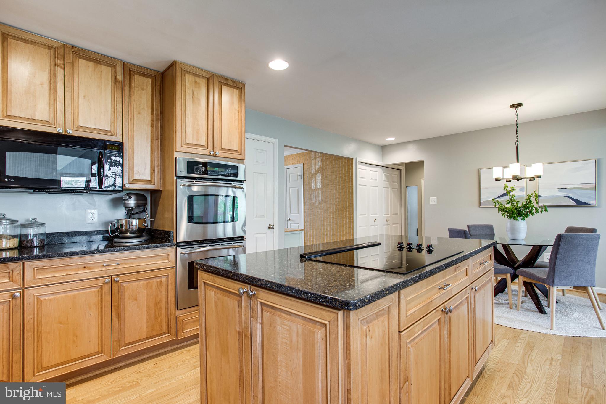 2714 Glencroft Road Vienna, VA 22181 - Photo 7 of 45 Large Island & Prep Areas