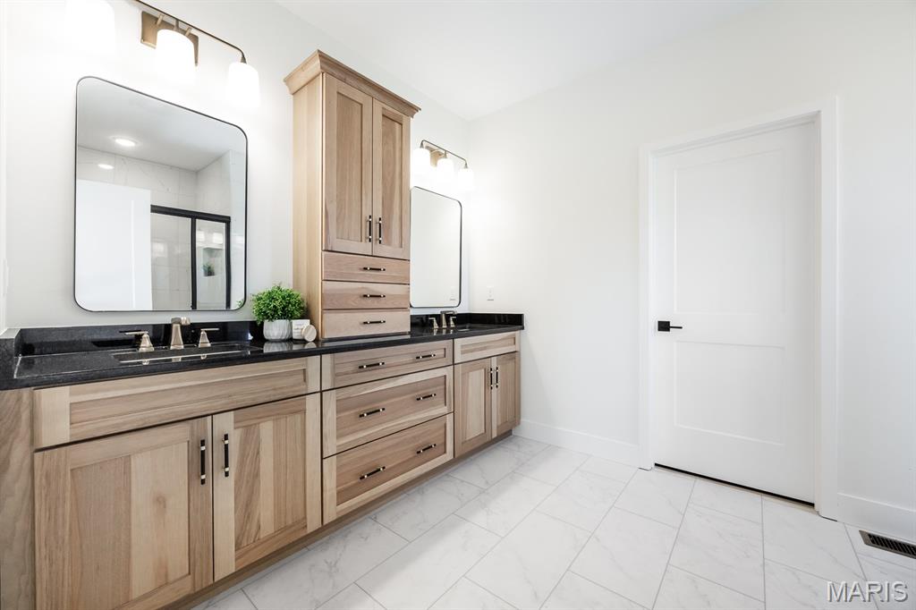 505 Master Court Shiloh, IL 62221 - Photo 18 of 32