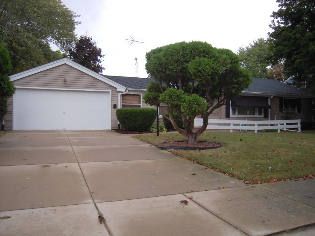 2706 Guilford Road Rockford, IL 61107 - Photo 2 of 14 Gallery Image 2