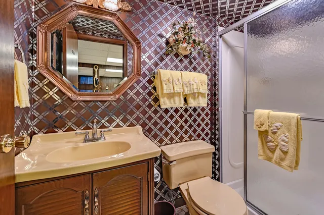 $1,100,000 | 107 Stirrup Lane, Burr Ridge, IL 60527