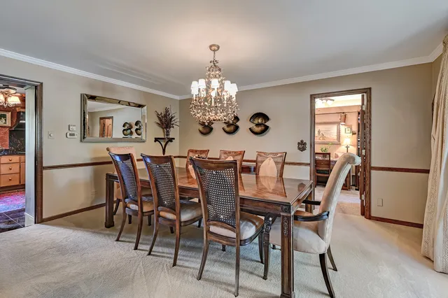 $1,100,000 | 107 Stirrup Lane, Burr Ridge, IL 60527