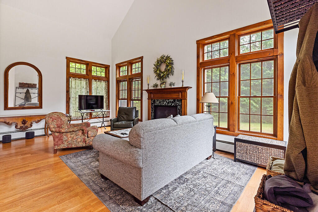 61 Dry Point Drive Rome, ME 04963 - Photo 14 of 48 Living area