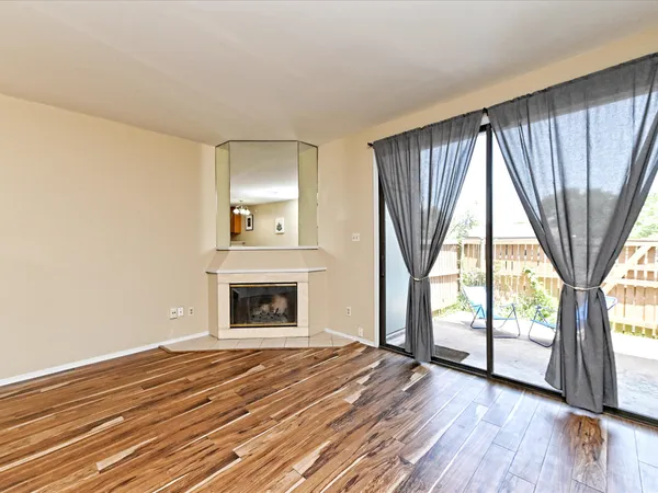 $1,800 | 7122 Wood Hollow Drive, Unit 51, Austin, TX 78731