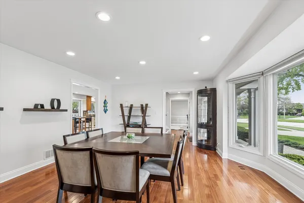$979,900 | 4115 Bristol Court, Northbrook, IL 60062