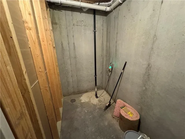 $580,000 | 31733 West 168th Court, Gardner, KS 66030