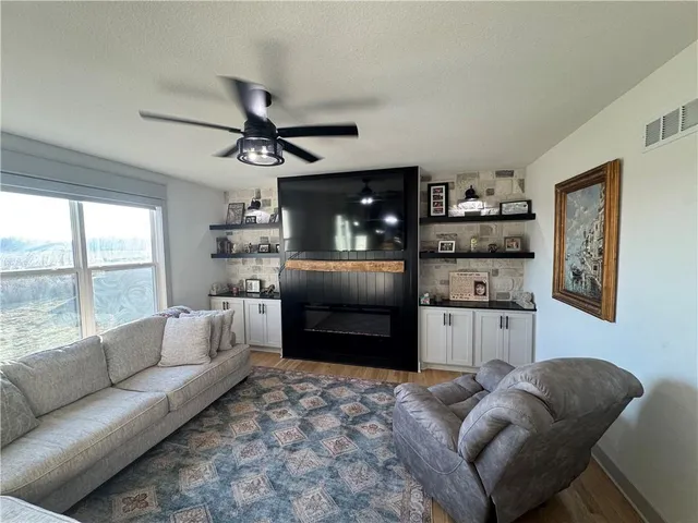 $580,000 | 31733 West 168th Court, Gardner, KS 66030