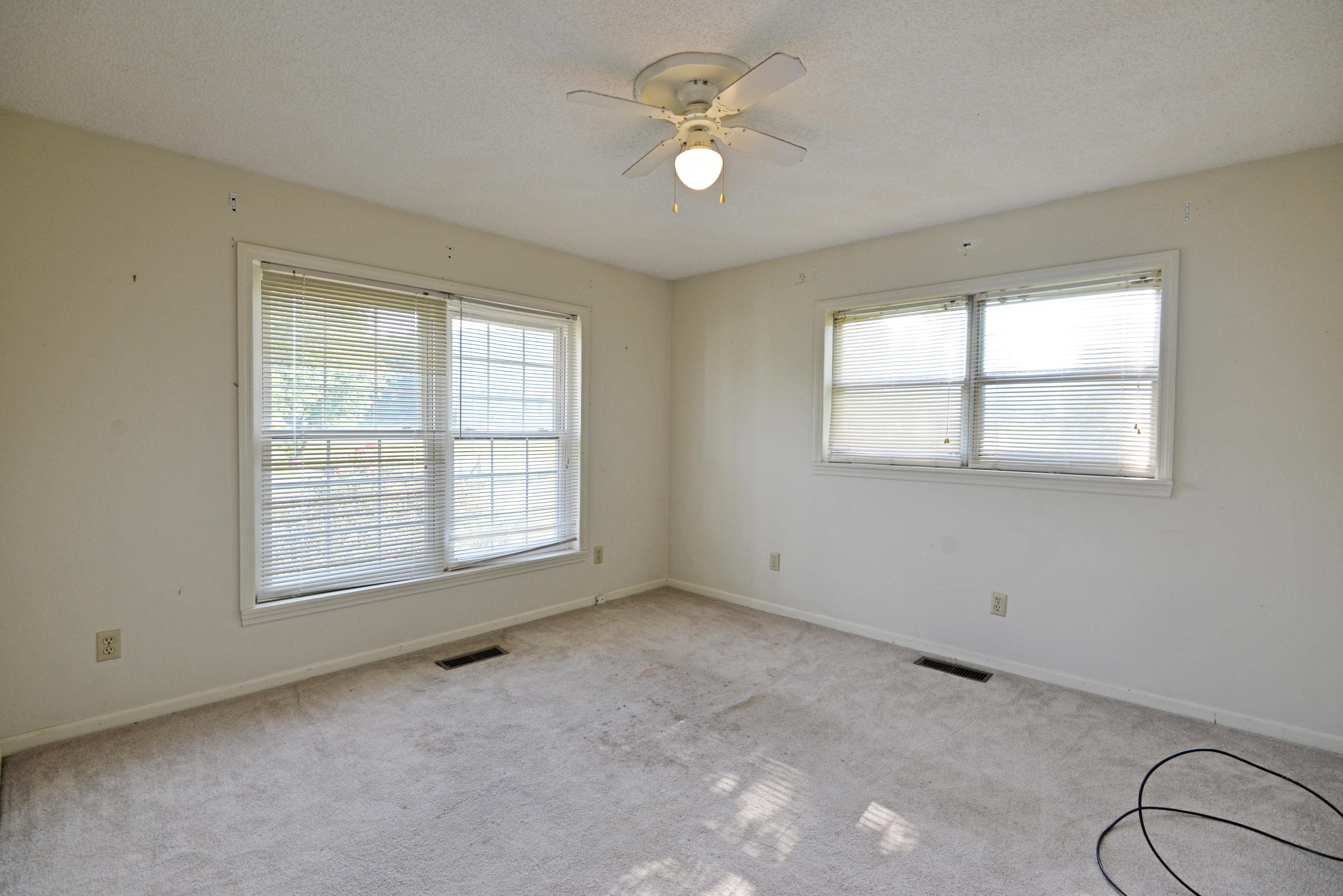 892 Red Clay Road Cleveland, TN 37311 - Photo 22 of 47 Bedroom #2 view 1