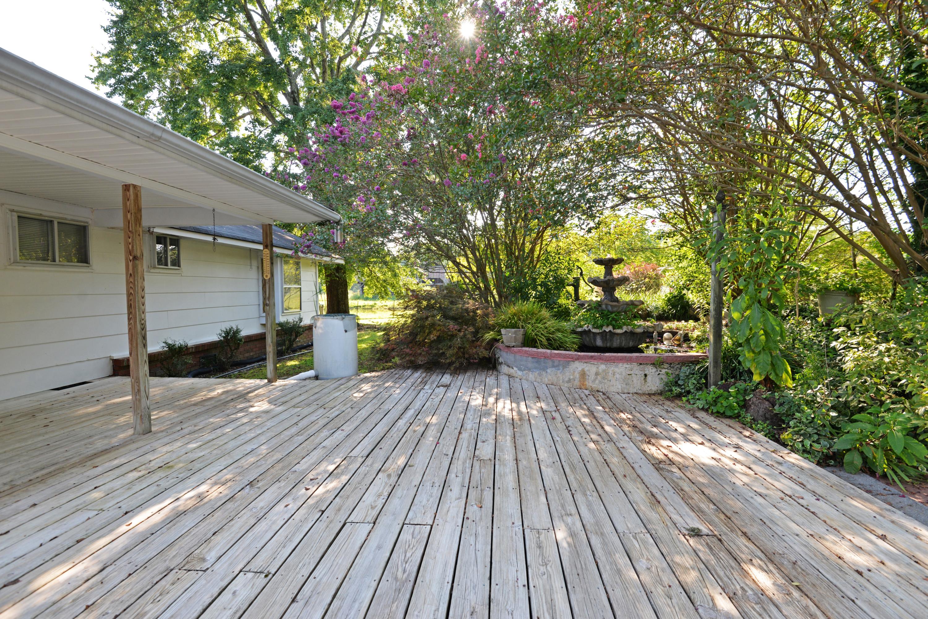 892 Red Clay Road Cleveland, TN 37311 - Photo 27 of 47 Deck view 2 - med