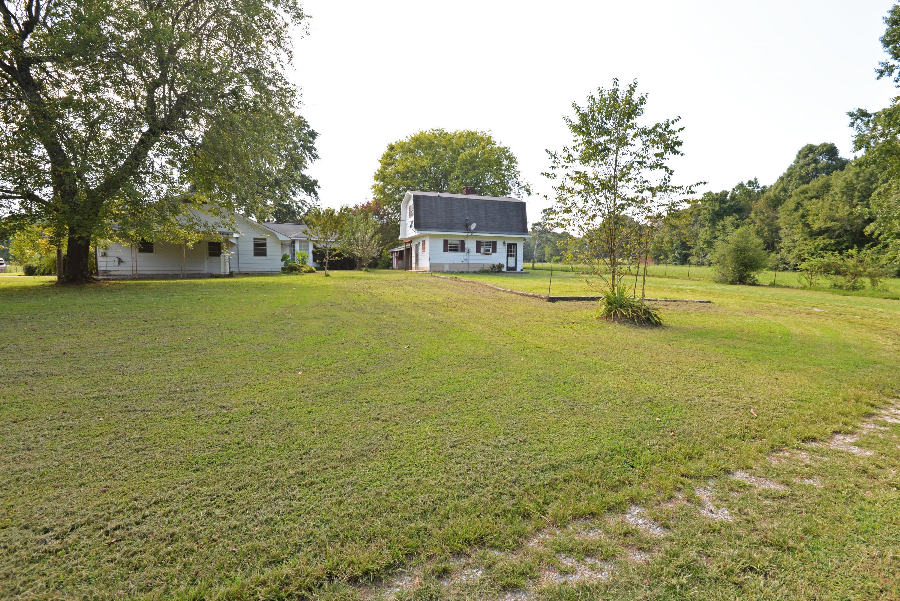 892 Red Clay Road Cleveland, TN 37311 - Photo 40 of 47 Side yard - med