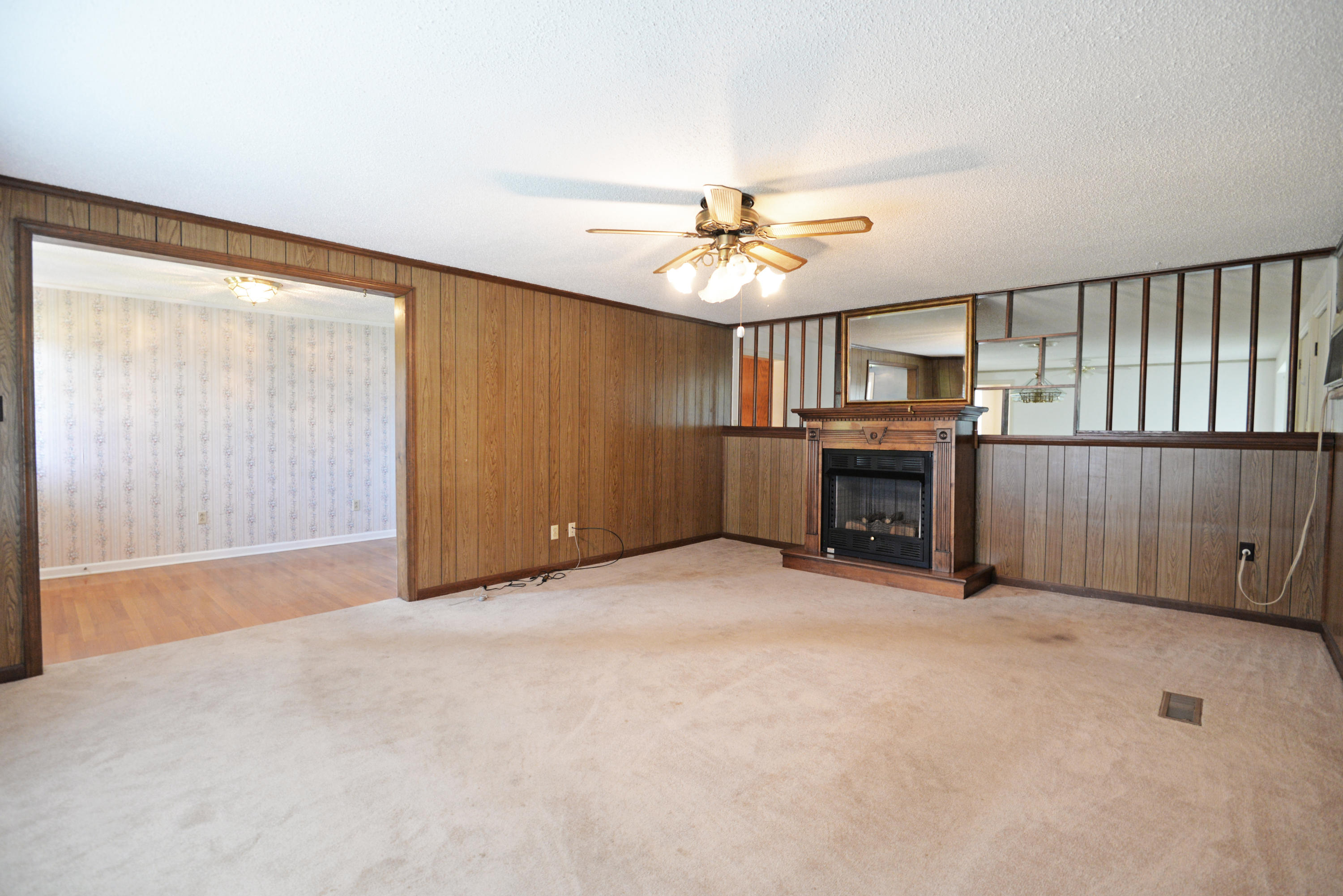 892 Red Clay Road Cleveland, TN 37311 - Photo 6 of 47 Family room view 1