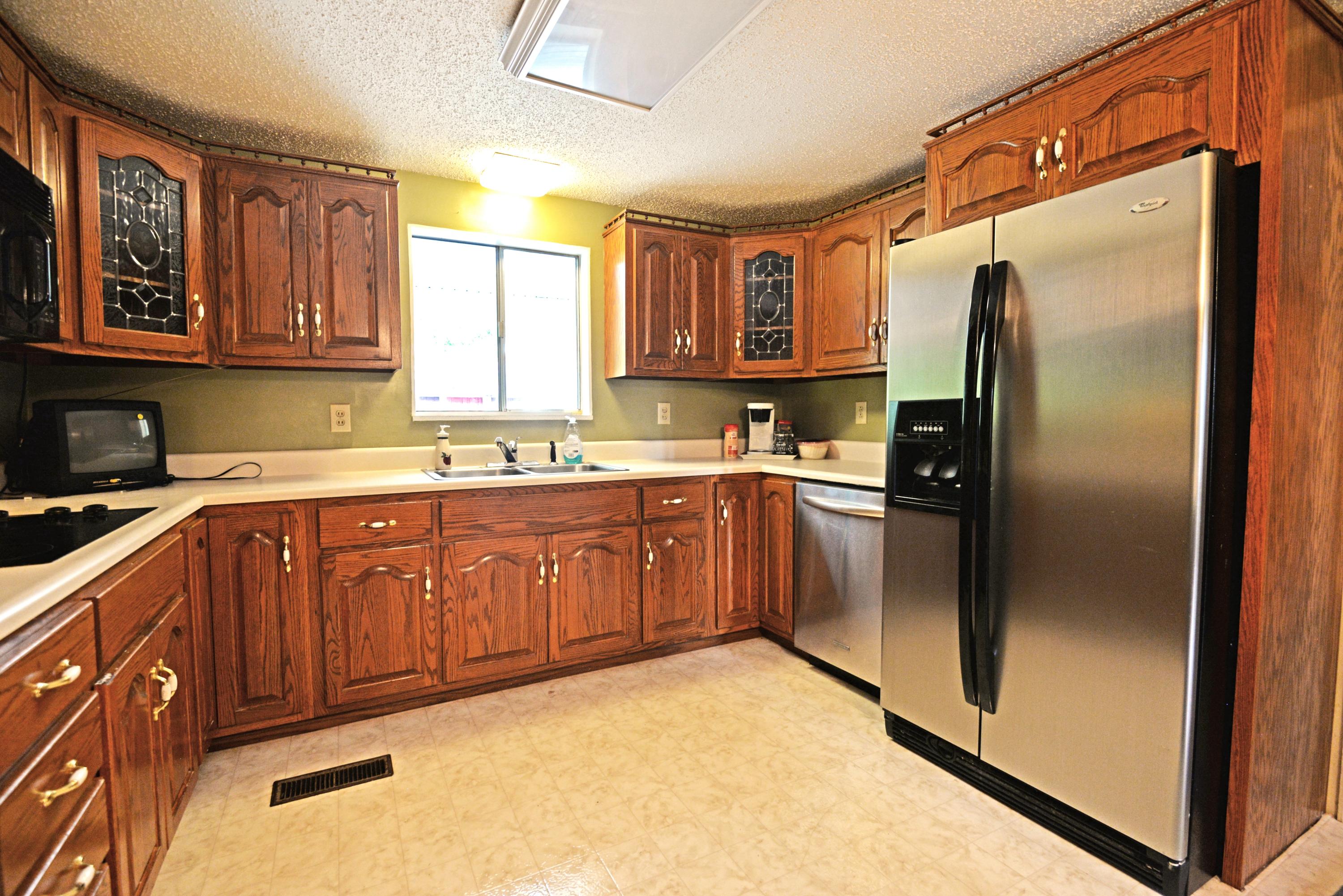 892 Red Clay Road Cleveland, TN 37311 - Photo 9 of 47 Kitchen view 3 - med