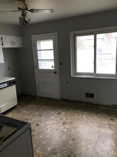 2906 Mt Holyoke Road, Unit 908 Columbus, OH 43221 - Photo 11 of 22