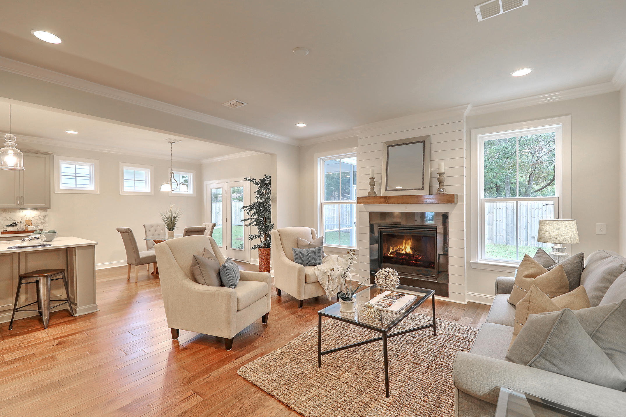 1222 Gannett Road Mount Pleasant, SC 29464 - Photo 7 of 25 Great room