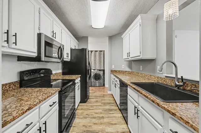 $565,000 | 1167 Landsdowne Drive, Charleston, SC 29412