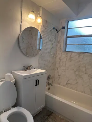 $1,450 | 608 5th Street, Unit 2, West Palm Beach, FL 33401