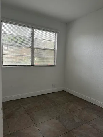 $1,450 | 608 5th Street, Unit 2, West Palm Beach, FL 33401