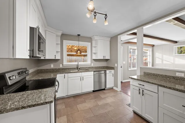 $2,600 | 1934 Pinehurst Drive, Nashville, TN 37216