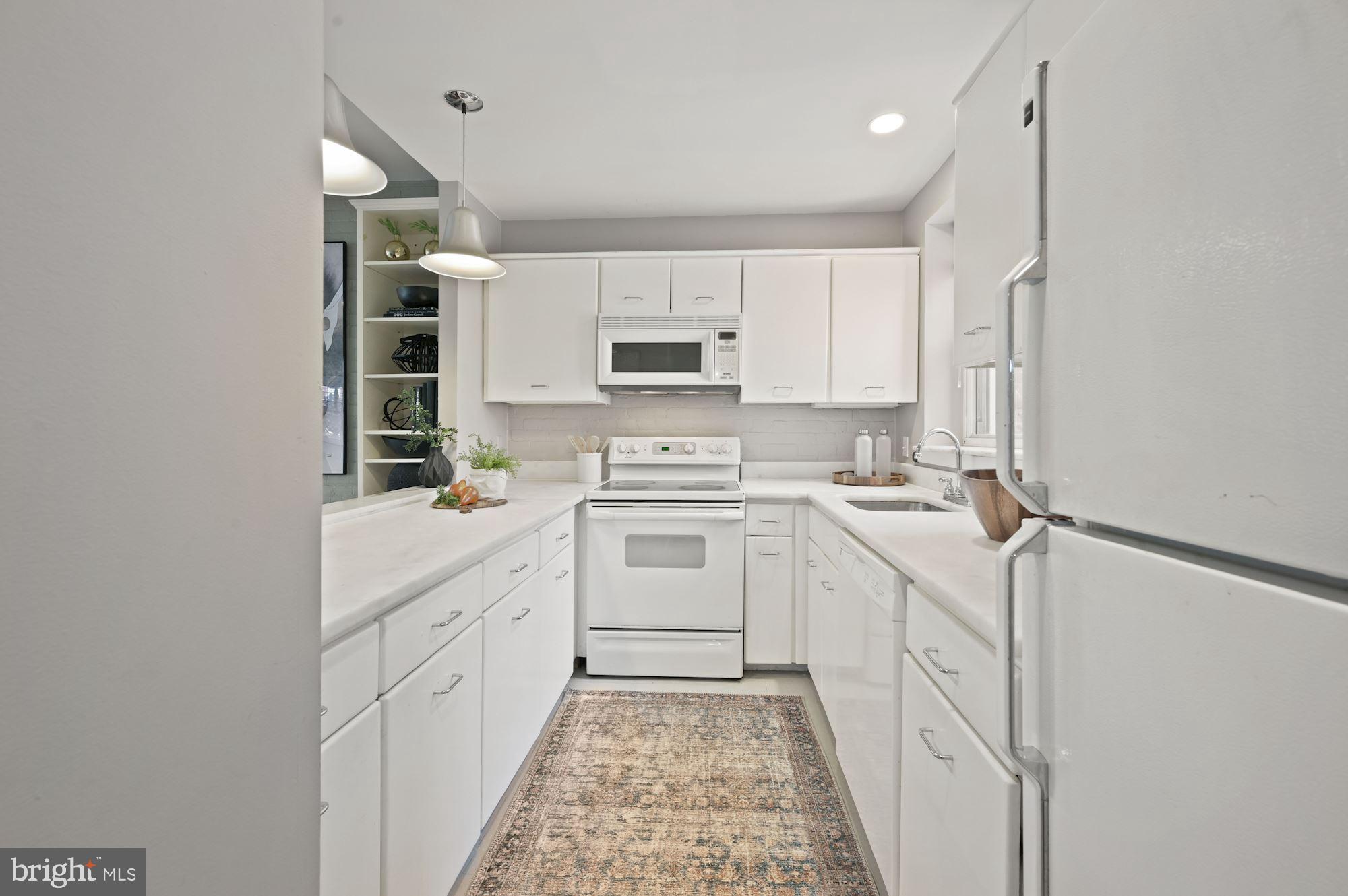 1320 R Street Northwest, Unit 5 Washington, DC 20009 - Photo 8 of 17 Kitchen with lots of counter space.