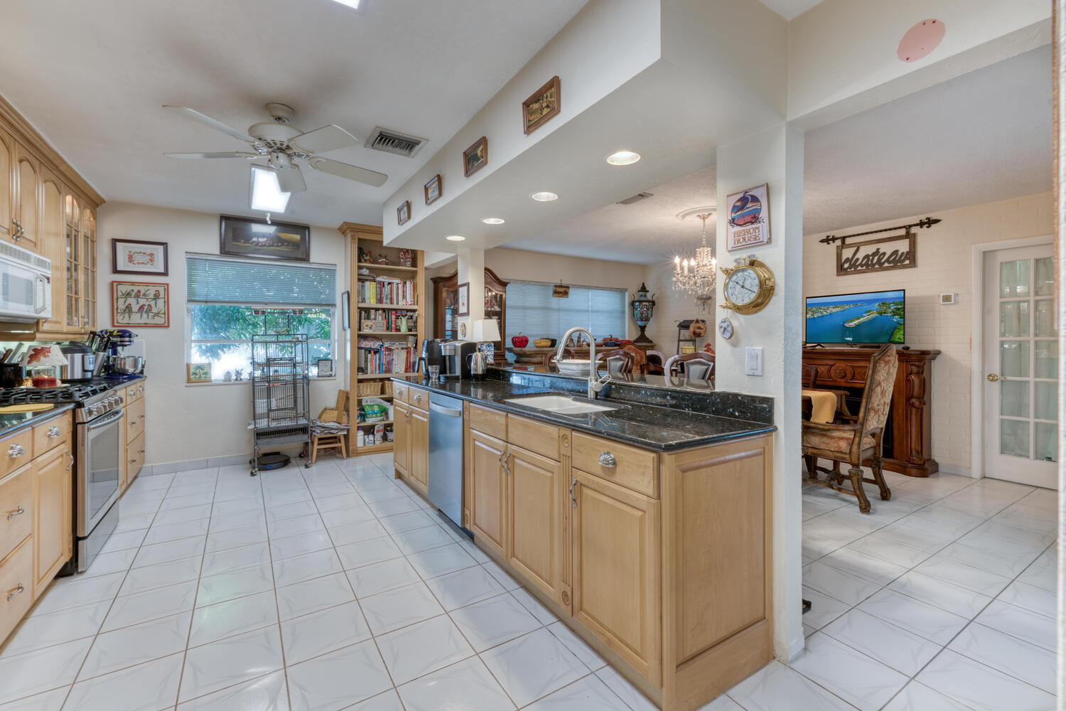 612 Inlet Road North Palm Beach, FL 33408 - Photo 8 of 62 KITCHEN