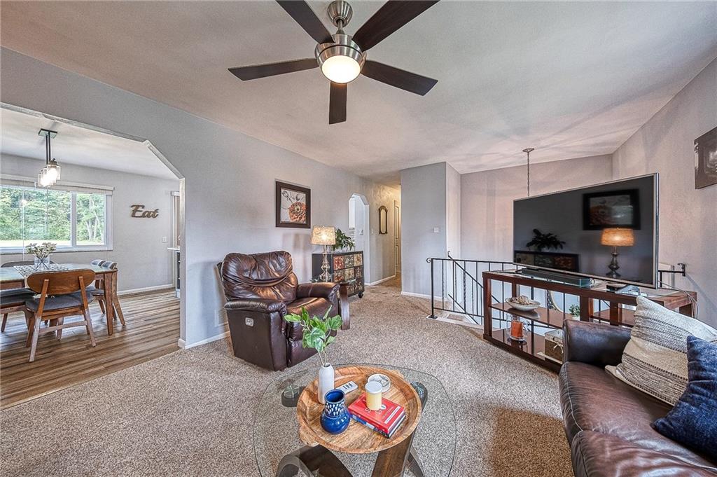 1649 O'Block Road Pittsburgh, PA 15239 - Photo 3 of 26 Gallery Image 3