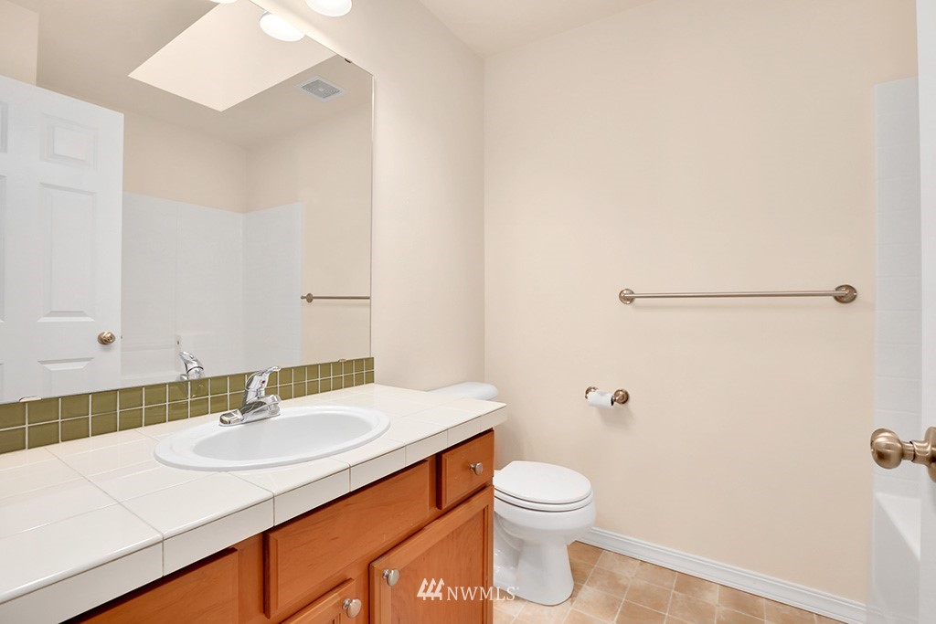 24035 40th Lane Southeast Bothell, WA 98021 - Photo 14 of 18