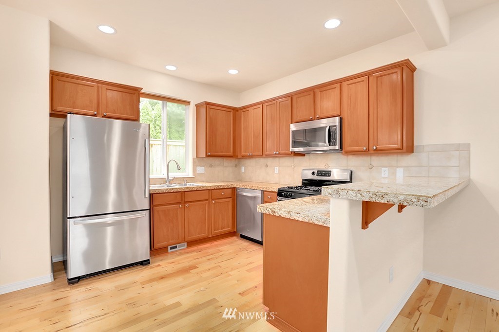 24035 40th Lane Southeast Bothell, WA 98021 - Photo 5 of 18