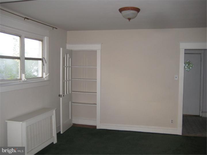 234 Heather Road Upper Darby, PA 19082 - Photo 10 of 14