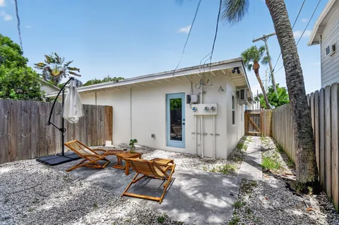 $2,040,000 | 4811 North Flagler Drive, West Palm Beach, FL 33407
