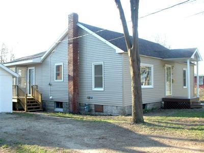 717 9th Street Three Rivers, MI 49093 - Photo 1 of 12 Primary Photo