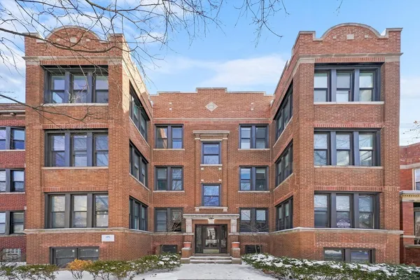 $3,300 | 6341 North Wayne Avenue, Unit 2S, Chicago, IL 60660