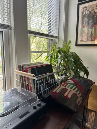 $3,300 | 6341 North Wayne Avenue, Unit 2S, Chicago, IL 60660