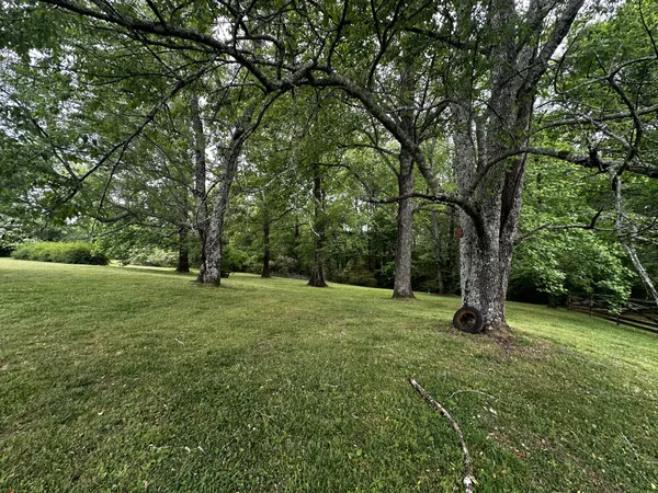 $365,000 | 91 Lambs Ferry Road, Loretto, TN 38469