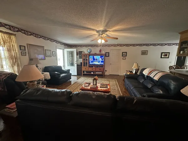 $365,000 | 91 Lambs Ferry Road, Loretto, TN 38469