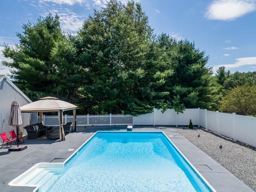 88 Rinnock Road Fitchburg, MA 01420 - Photo 6 of 42 Gallery Image 6