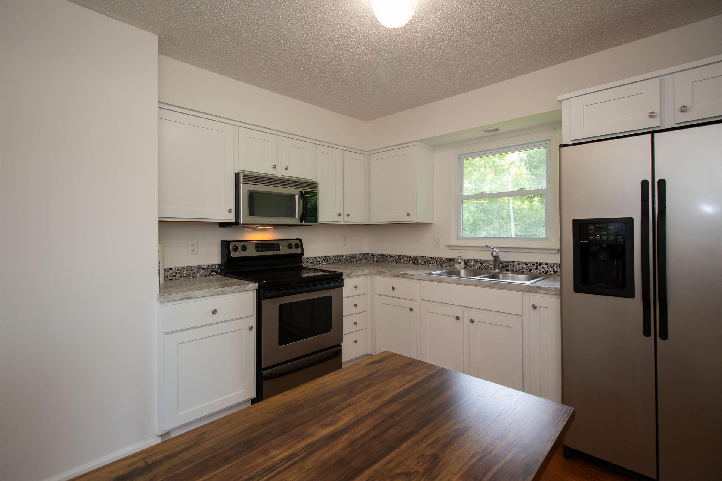 4101 West Hickory Road Hickory Corners, MI 49060 - Photo 12 of 26 Kitchen - View 3