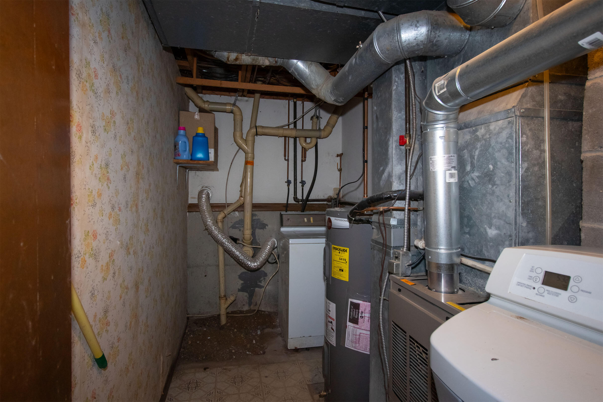 4101 West Hickory Road Hickory Corners, MI 49060 - Photo 25 of 26 Utility-Laundry
