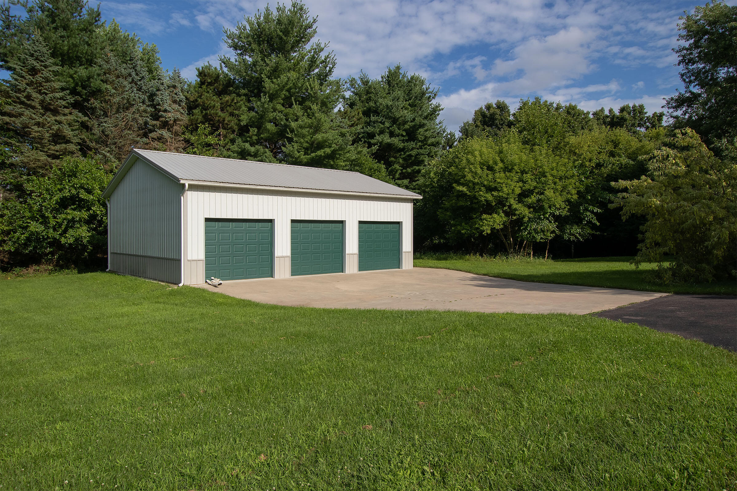4101 West Hickory Road Hickory Corners, MI 49060 - Photo 3 of 26 Barn Exterior 2