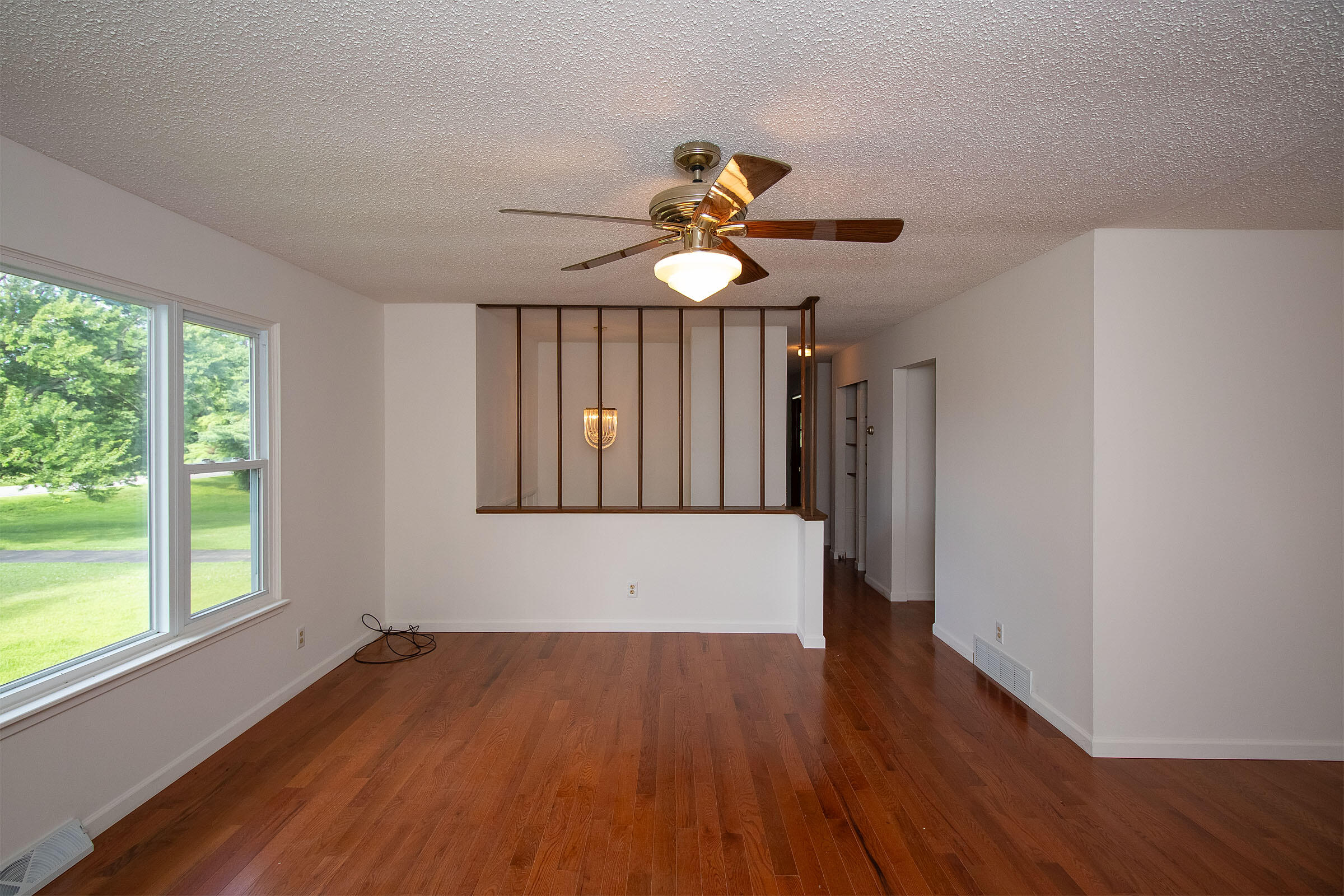 4101 West Hickory Road Hickory Corners, MI 49060 - Photo 7 of 26 Living Room
