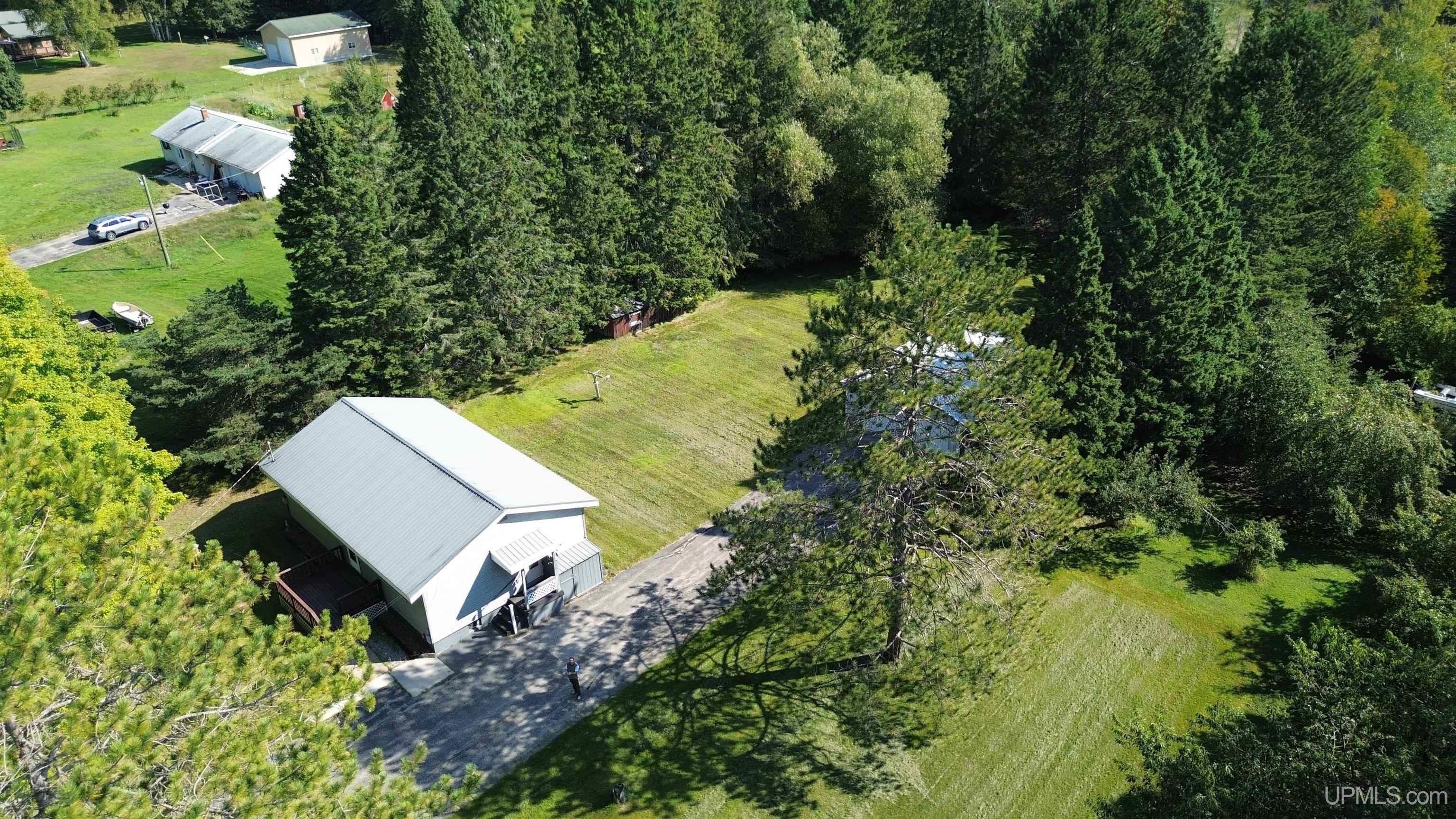 1628 Fisette Road Manistique, MI 49854 - Photo 10 of 38 Gallery Image 10