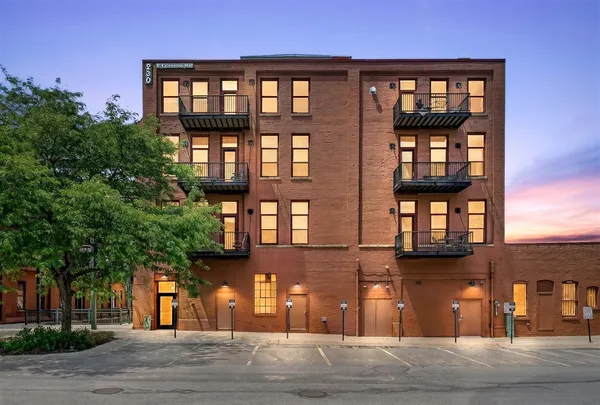 $355,000 | 230 North Kalamazoo Mall, Unit 301, Kalamazoo, MI 49007